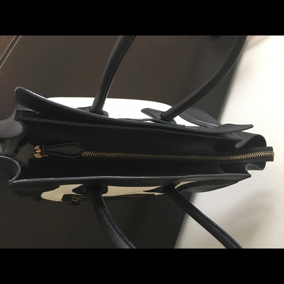 Céline Luggage Tote - Picture 5 of 7